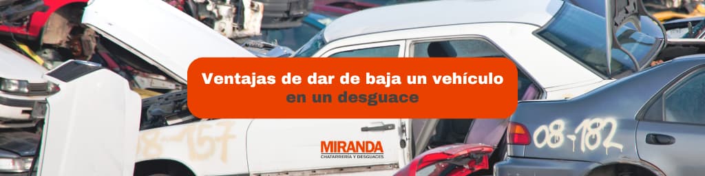 baja de un coche en un desguace